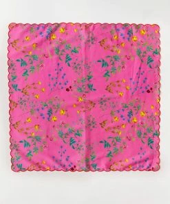 Cynthia Rowley Scallop Embroidered Edge Dinner Napkin